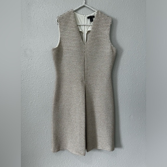 St. John Sleeveless Tweed Cream Color Dress Size L (12)